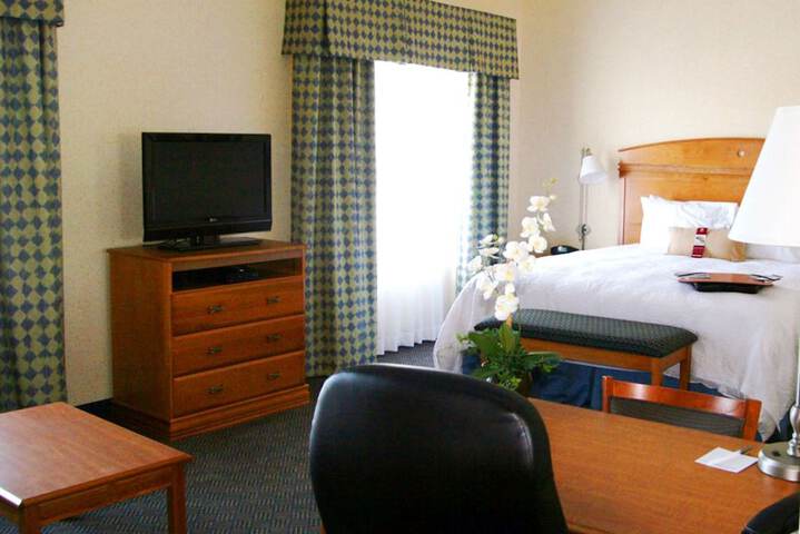 Hampton Inn Dallas-Rockwall