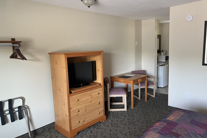 Room 363 of 443