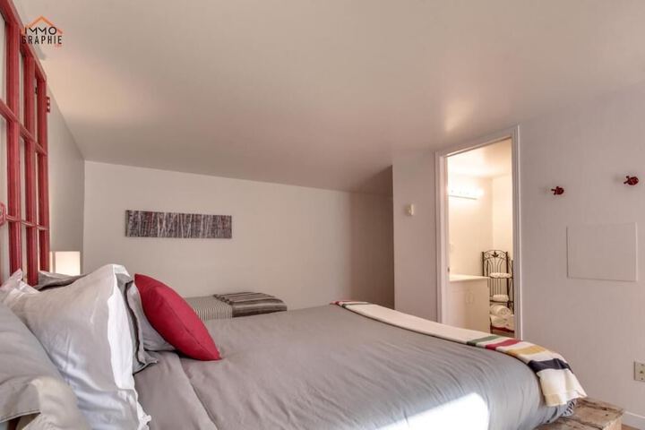 Room 5 of 41