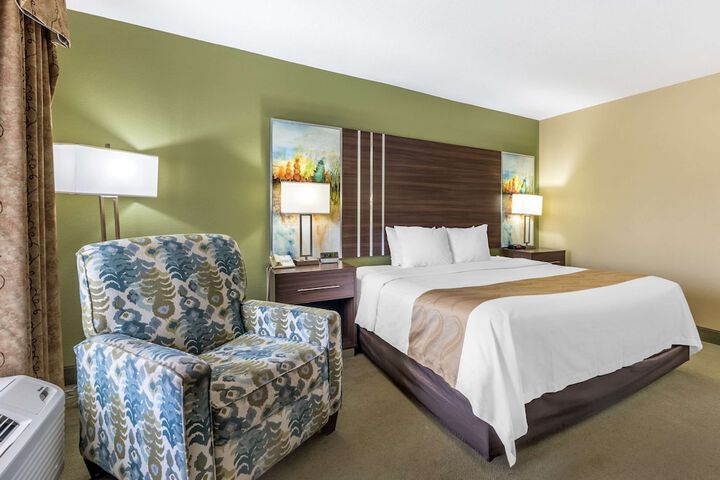 Quality Inn Paris