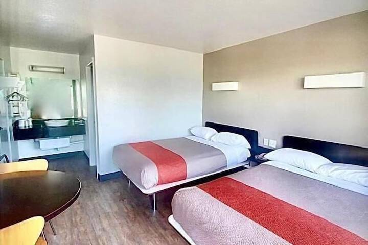 Room 27 of 35