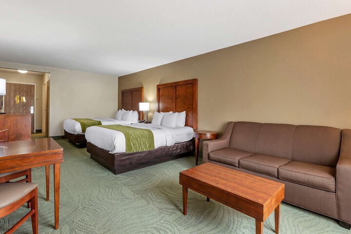 Room 8 of 38