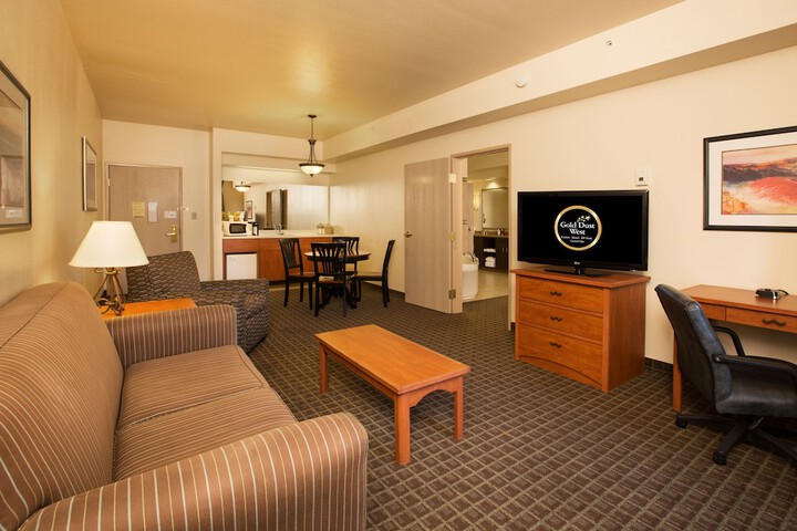 Room 10 of 39