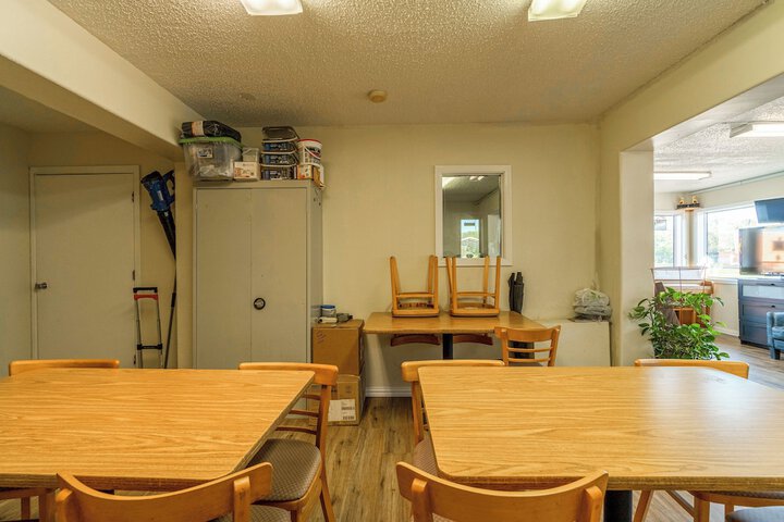 Dining 105 of 120