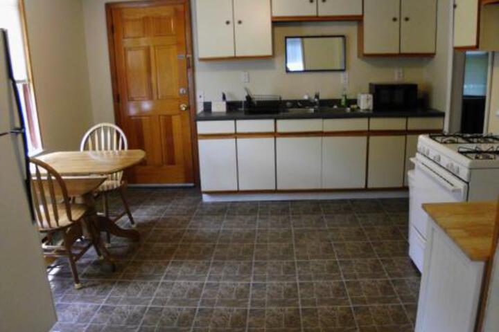 Pleasant Valley Apartment