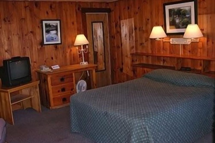 Room 12 of 40