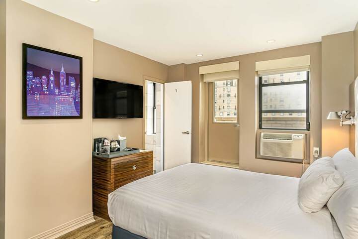Room 38 of 53