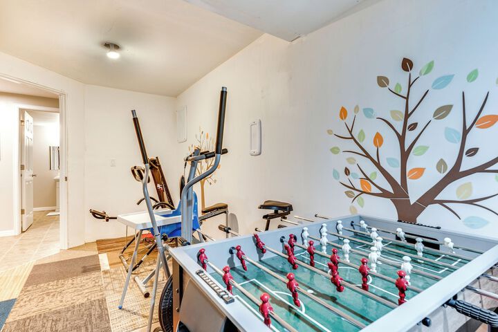 Fenced Yard & Trail Access: Dog-friendly Erie Home