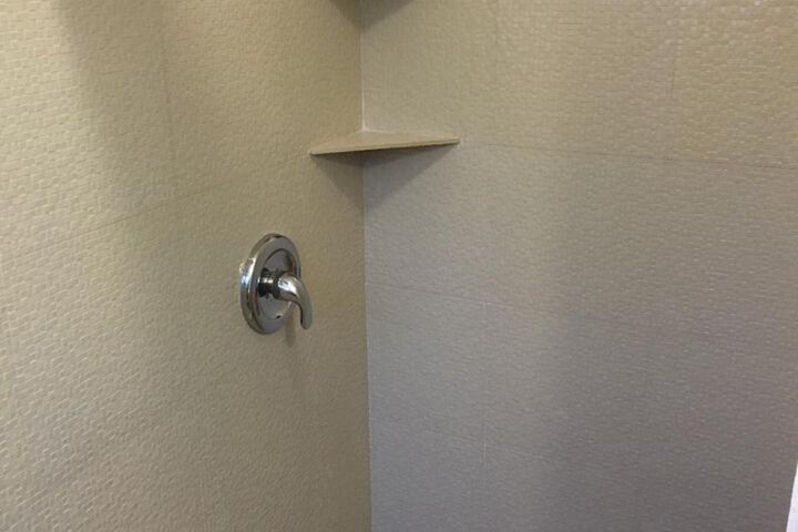Room 25 of 60
