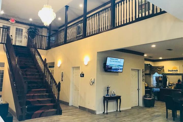 Hotel 2 of 35