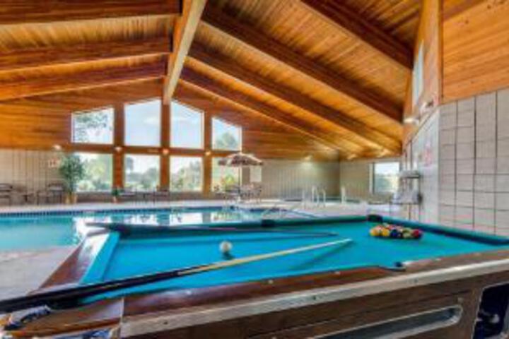 AmericInn Lodge & Suites Hesston