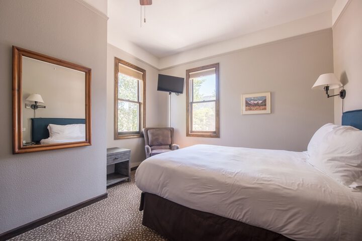 Room 14 of 43