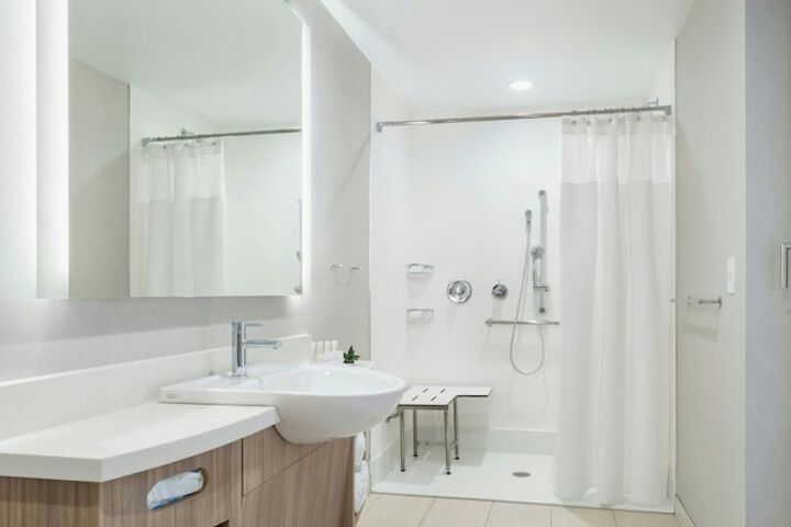 Room 12 of 31