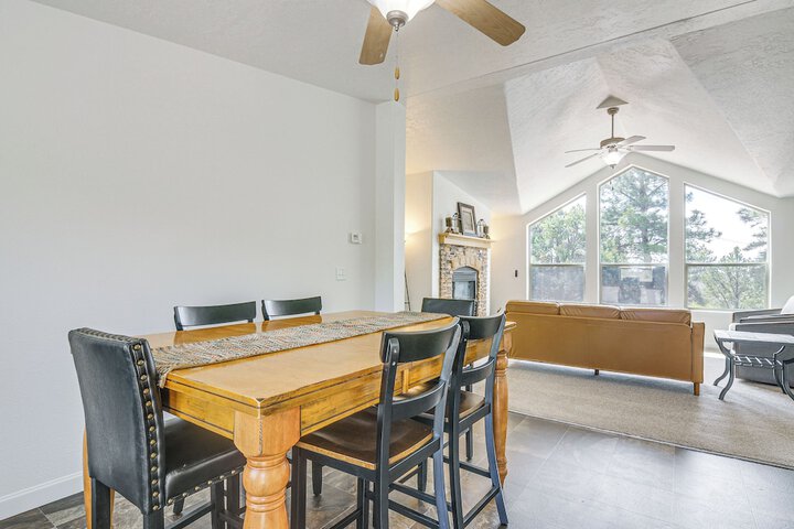 Secluded Boulder House - Next to National Forests!