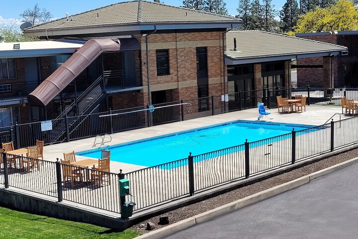 Pool 3 of 14