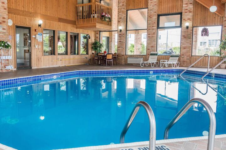 Pool 10 of 67