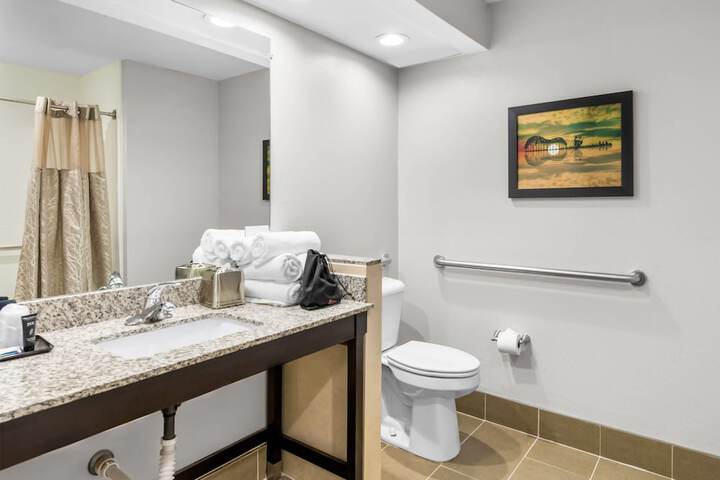 Brentwood Suites Nashville an Ascend Collection Hotel