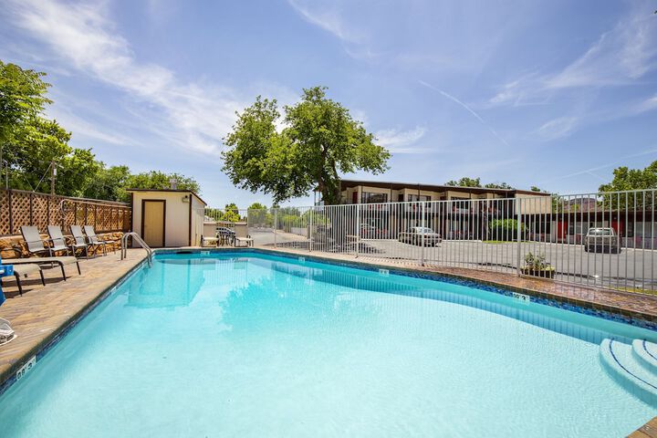 Pool 19 of 58