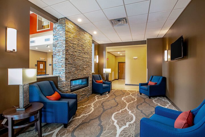 Hotel Interior 10 of 55