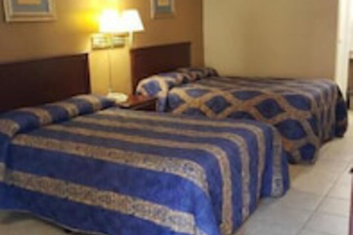 Room 15 of 37