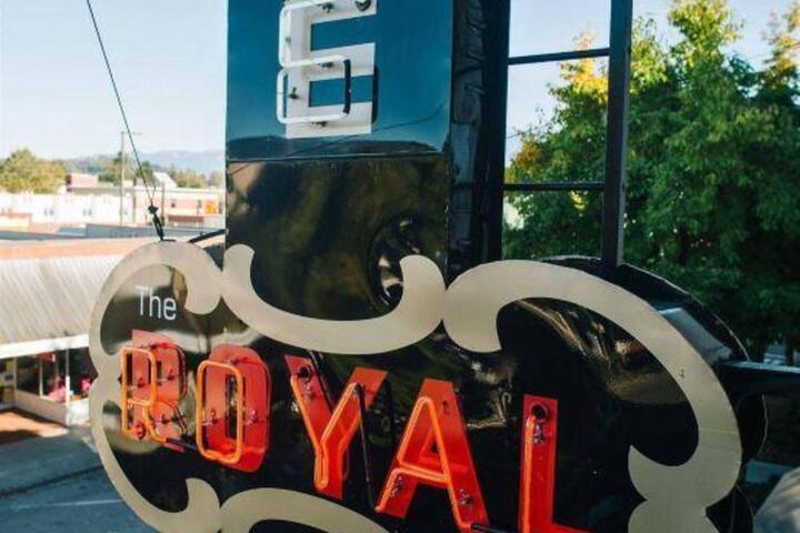 Royal Hotel Chilliwack