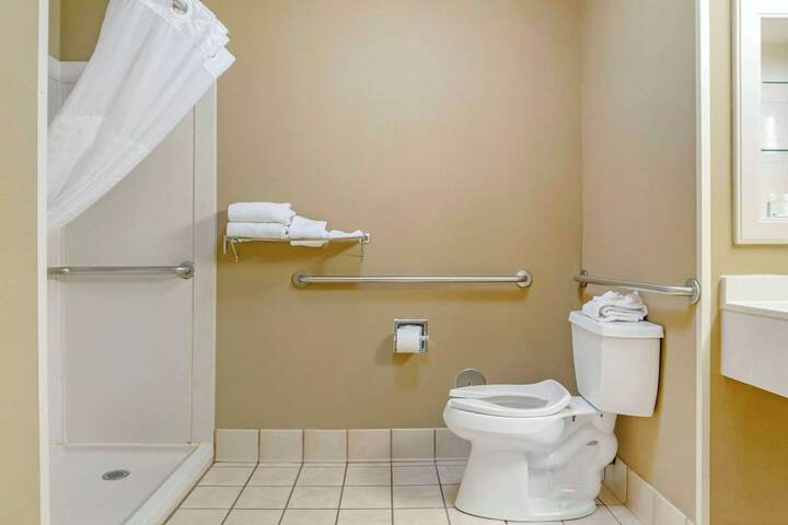 Room 14 of 42
