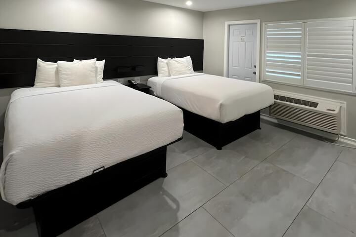 Room 17 of 30
