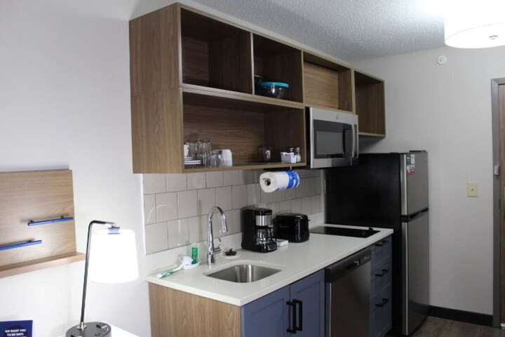 Room 16 of 48