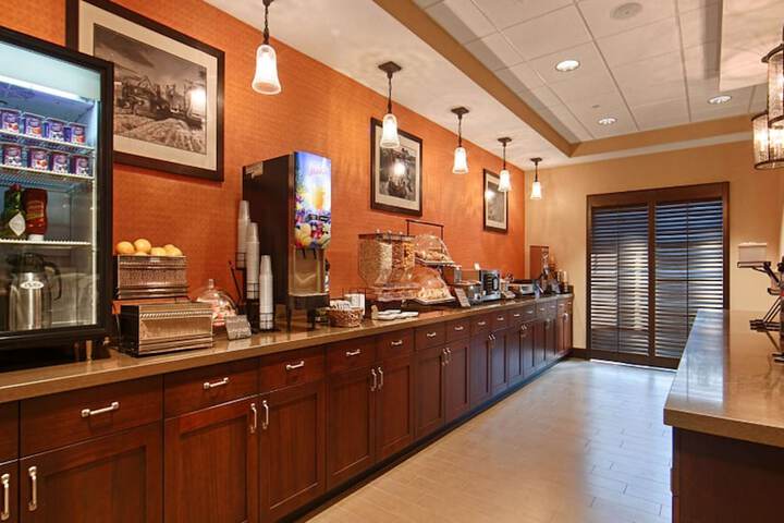 Best Western Plus Dayton Hotel & Suites