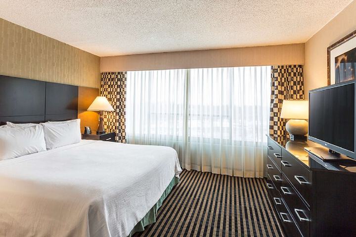 Embassy Suites by Hilton Piscataway Somerset
