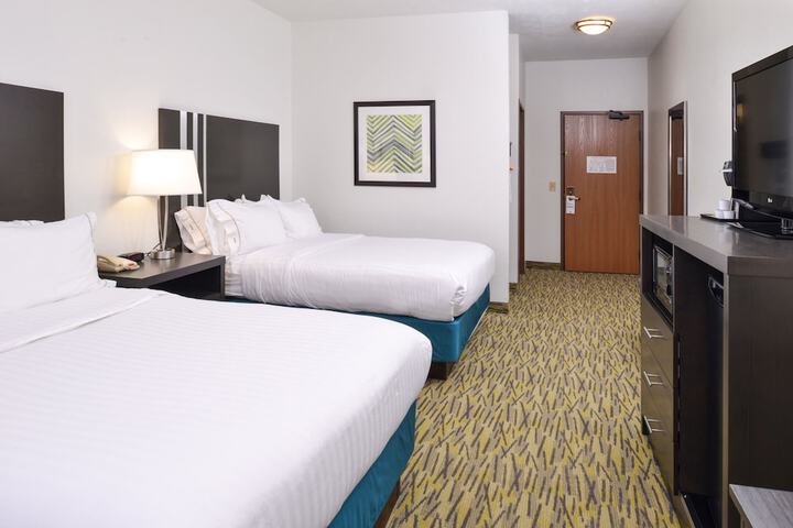 Room 16 of 44