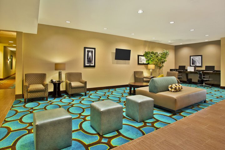Hotel 4 of 34