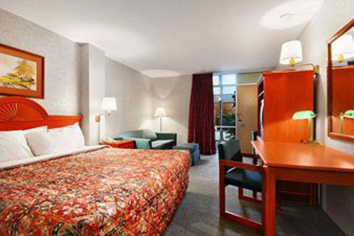 OYO Hotel Goodland (formerly Days Inn Goodland / Econo Lodge)