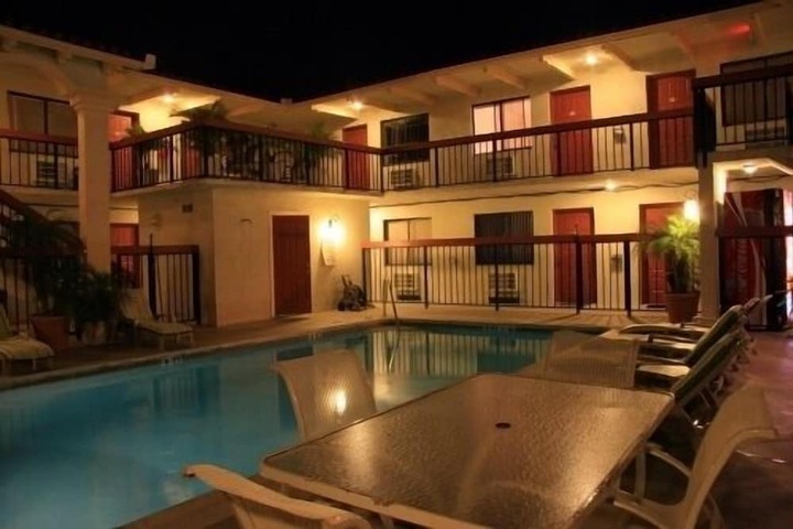 Pool 13 of 36