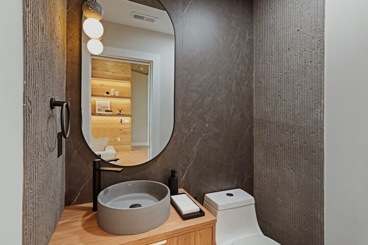 Zoka - Modern Mountain Retreat