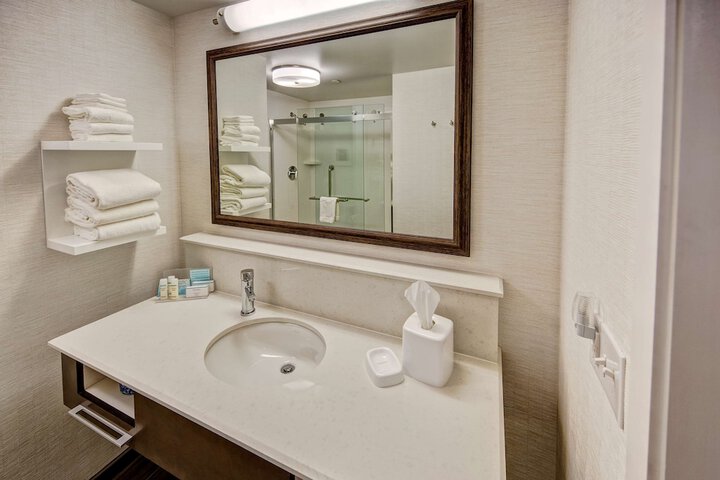 Room 20 of 37