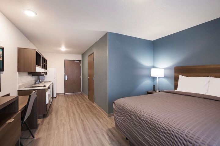 WoodSpring Suites Detroit Madison Heights