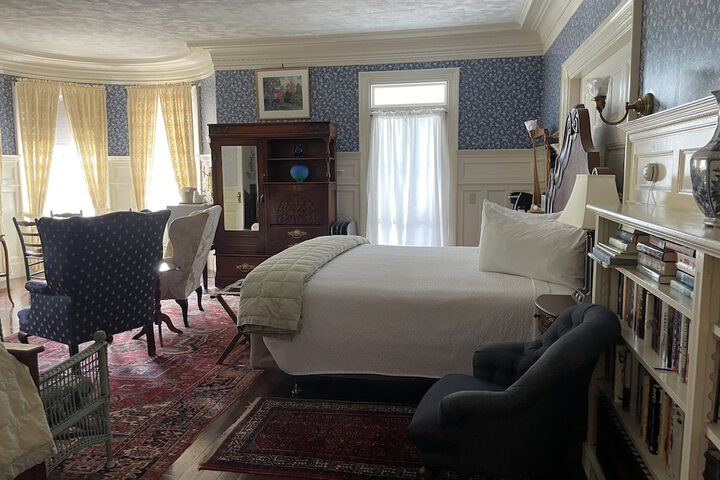 Moseley Cottage Inn & Town Motel