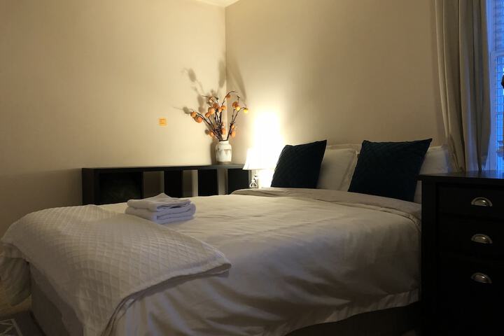 Rooms in Family House in Salem Boston