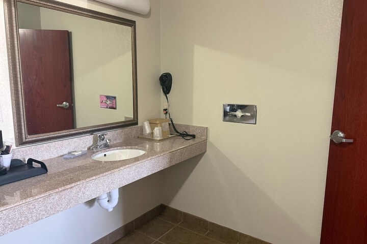 The Magnolia Hotel Searcy
