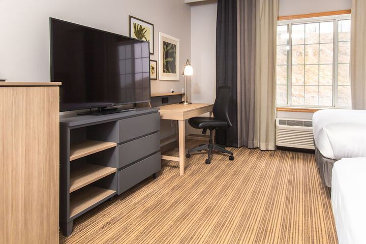 Country Inn & Suites by Radisson Rapid City, SD
