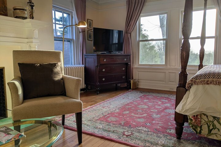 Room 14 of 239
