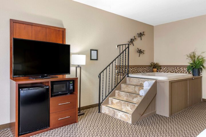 Comfort Inn & Suites Blue Ridge
