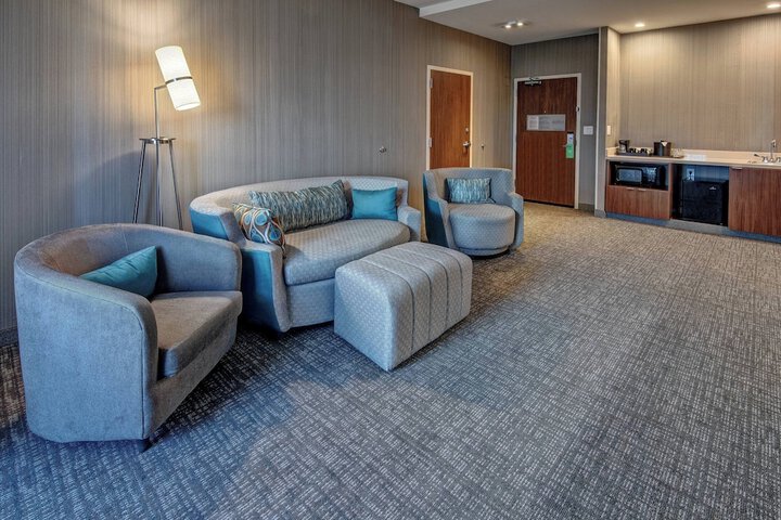 Room 13 of 29