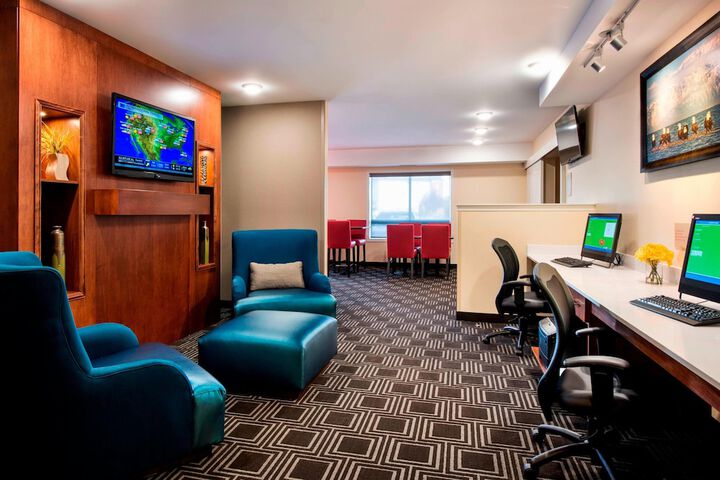 Business Center 54 of 54