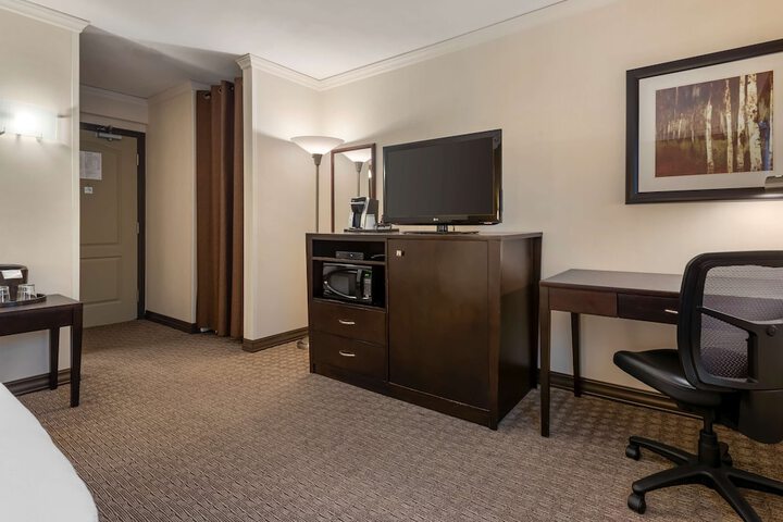 Room 58 of 88