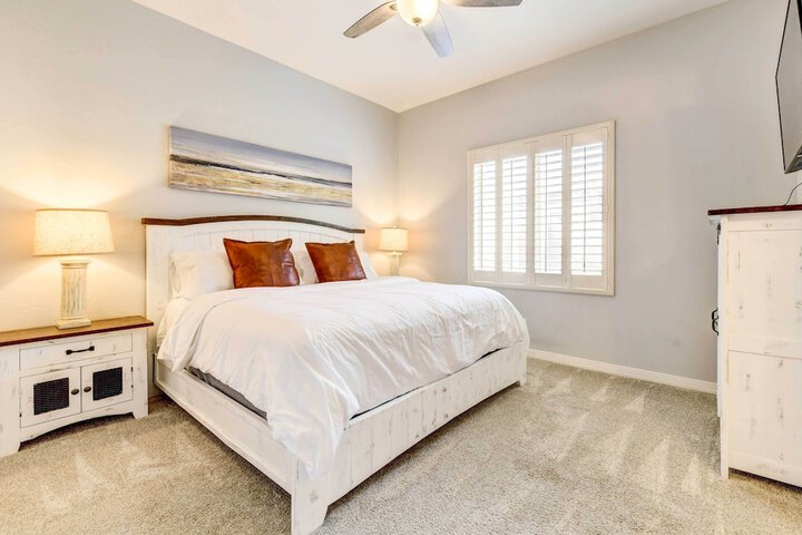 Pool BBQ & Bar: Family Home in Queen Creek