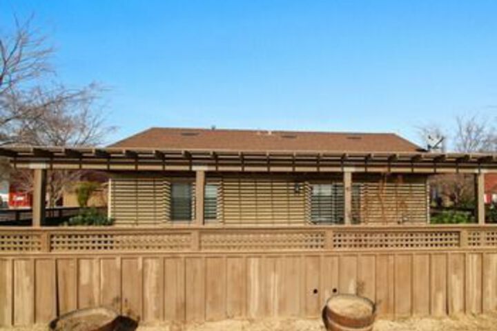 Bungalow at J and J Cellars 1 Br Home by RedAwning