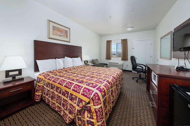 America Inn & Suites
