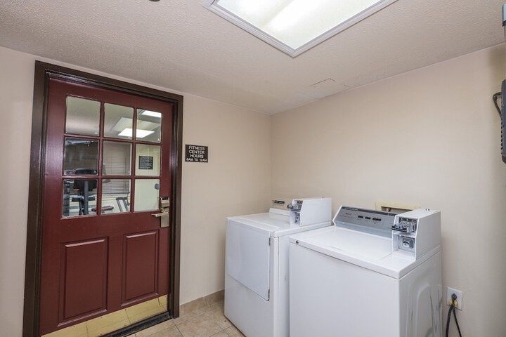 Room 20 of 28